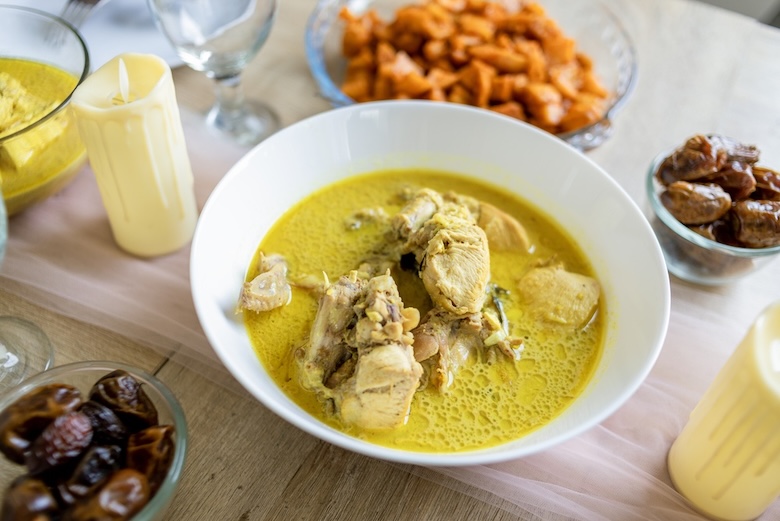 News Image-tips-makan-makanan-hari-raya-agar-tetap-mindful-dan-nyaman-di-tubuh-20260318160849